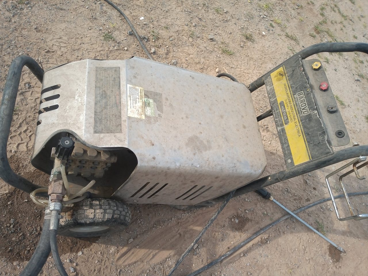 Hidrolavadora industrial Barovo eléctrica